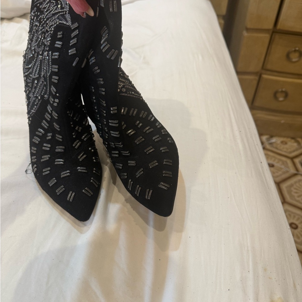 Elegant Black Beaded Women's Shoes